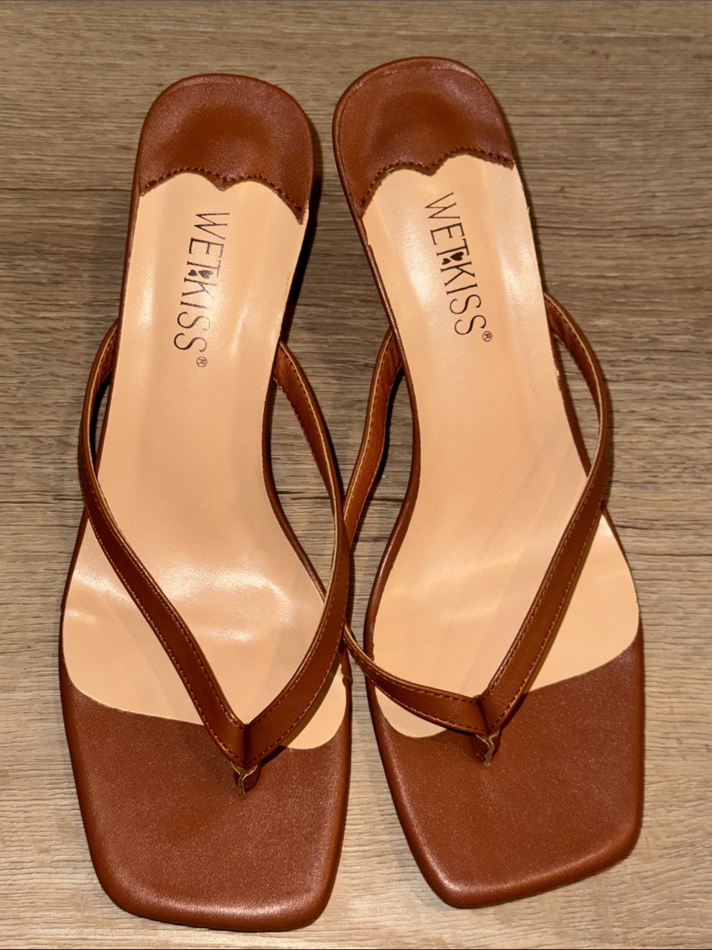 Kiss Brown Square-Toe Thong Slide Sandals